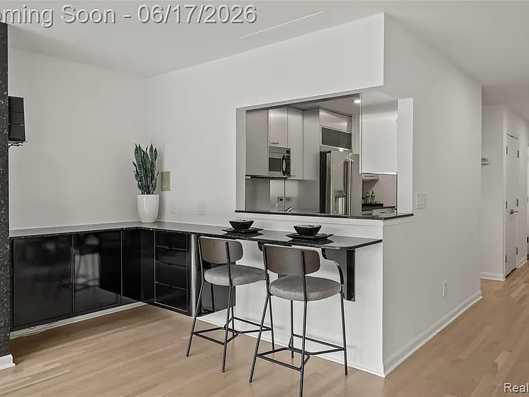 511 Brookside Ave — Photo 7