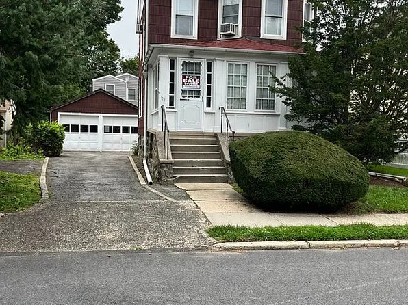 516 Brook St, Mamaroneck, NY 10543