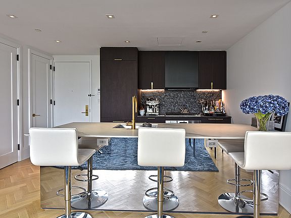4th image of 50 Clinton St #4C