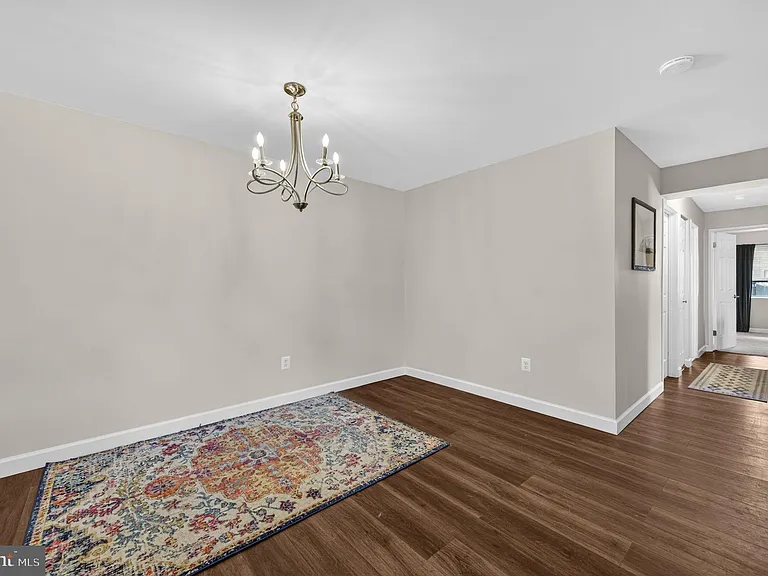 517 Florida Ave #T4 — Photo 11