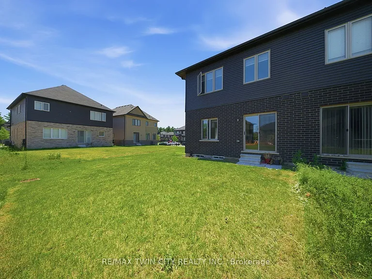 26 Copeman Ave — Photo 34