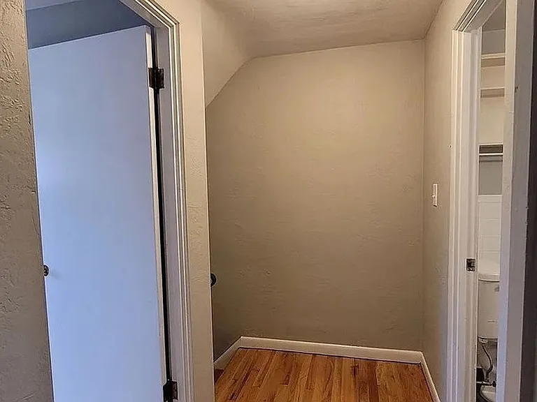 2273 Pauline Ave — Photo 10