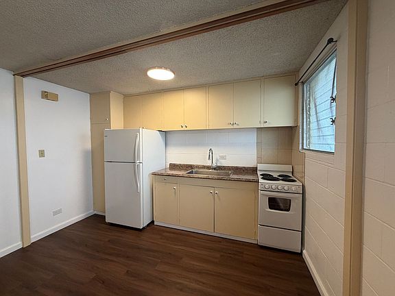 3rd image of 433 Pau St #203