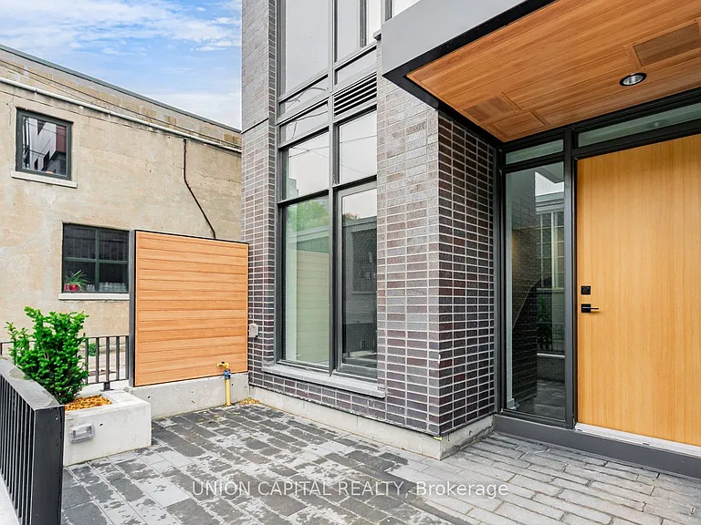 28 Eastern Ave #Townhouse 109 — Photo 5
