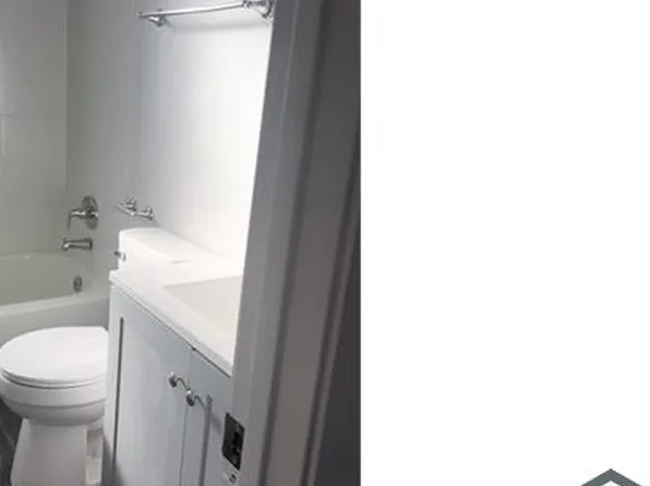 8926 S University Ave, Chicago, IL 60619