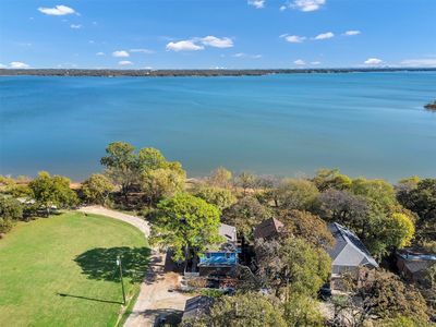 560 Jay St, Shady Shores, TX, 76208