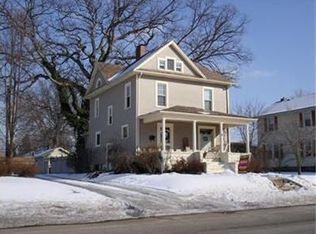 1015 N Walnut St, Dover, OH 44622