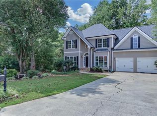 12215 Magnolia Crescent Dr, Roswell, GA 30075