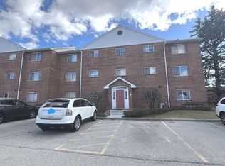 7875 N Caldwell Ave Unit 302, Niles, IL 60714