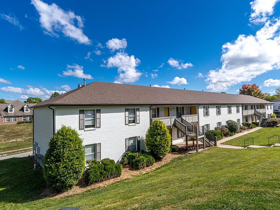 1st image of 4704 Hawthorne Place Dr #2