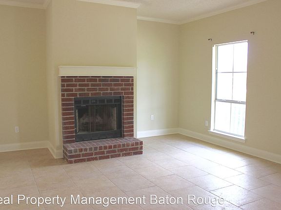 3rd image of 15164 Point Chenier Ave