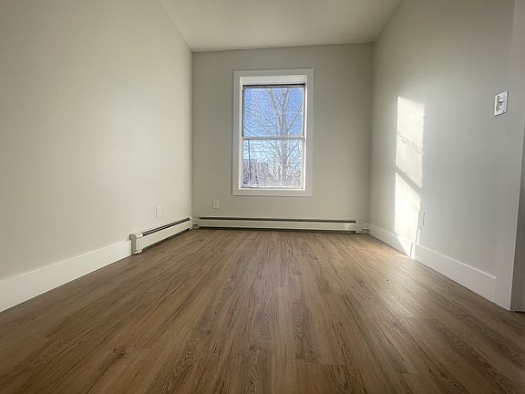 3rd image of 211 Woodward St #11E