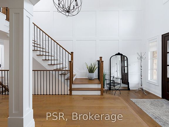 4th image of 2040 Bingley Cres