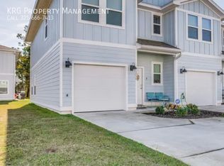 1001 McLaren Cir, Fort Walton Beach, FL 32547
