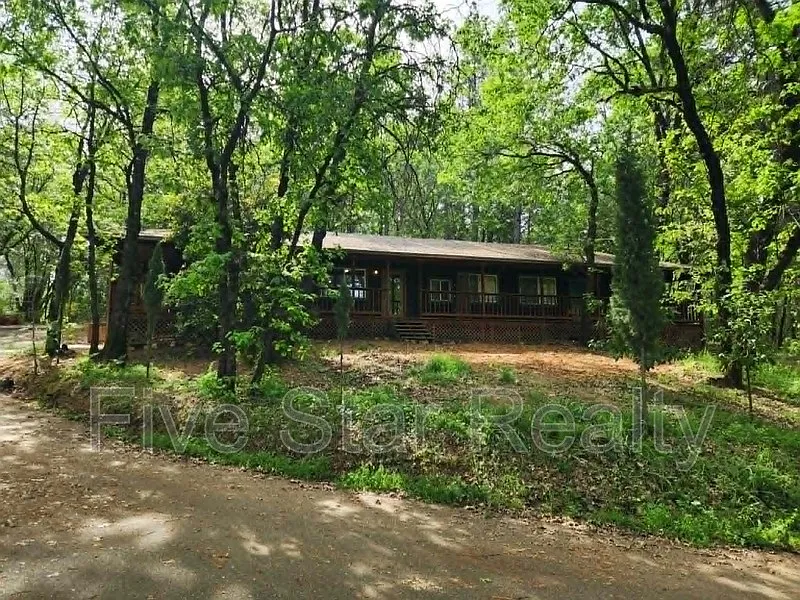2 bed, 1.0 bath, 750 sqft, $1,400 — Photo 3