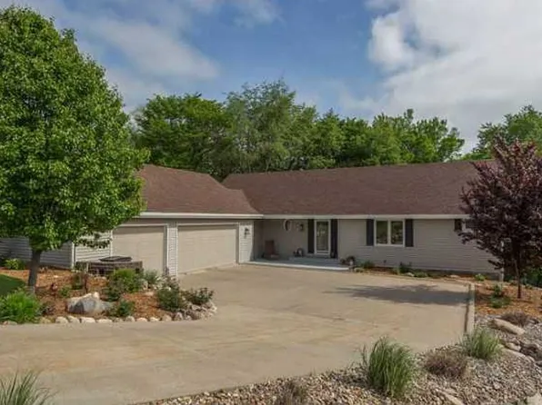 1319 NW 72nd Ave, Ankeny, IA 50023