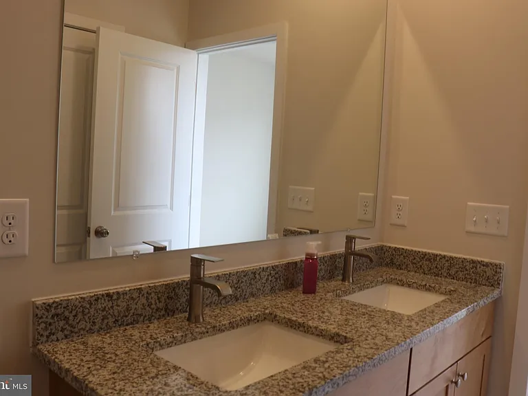 10728 Millport St — Photo 25