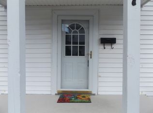 807 Westview St, Narrows, VA 24124