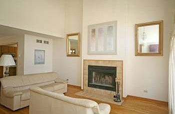 3rd image of 861 Brentwood Ct
