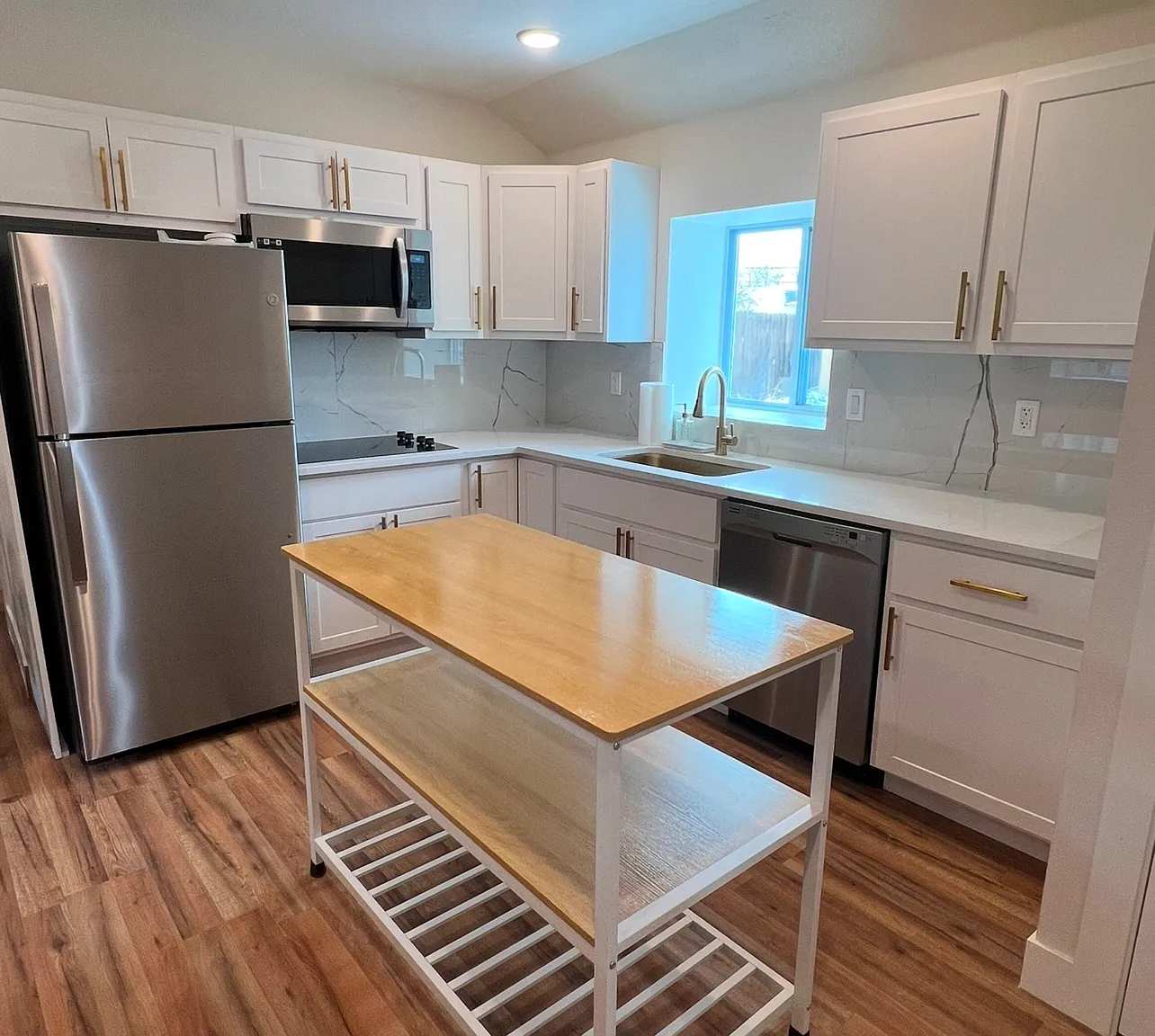 4679 Vine St — Photo 1