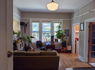 527 Malden Ave E #3, Seattle, WA 98112