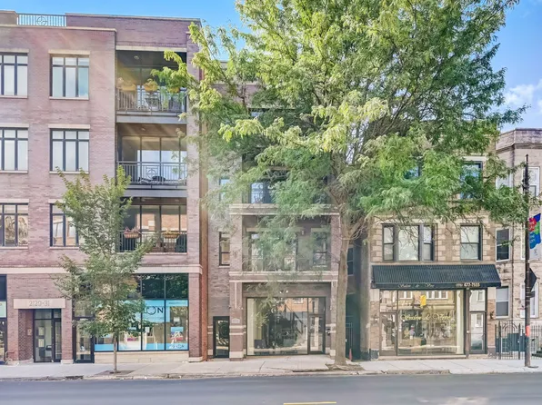 2135 W Belmont Ave Unit 3, Chicago, IL 60618
