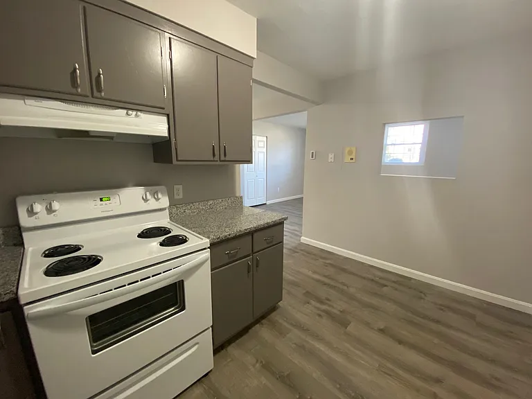 33 Alvarado Avenue — Photo 6