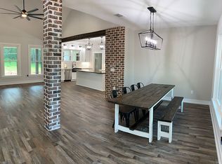 15035 Old Dixie Rd, Saucier, MS 39574