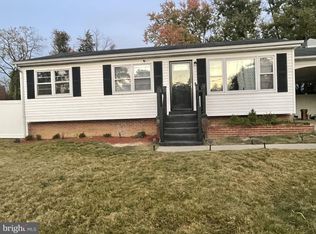 10702 Mullikin Dr, Clinton, MD