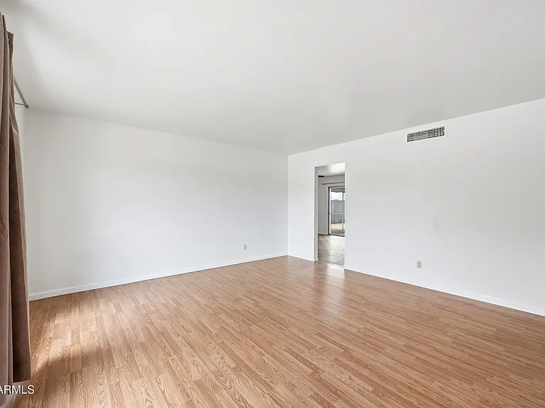 1234 E Riviera Dr — Photo 3