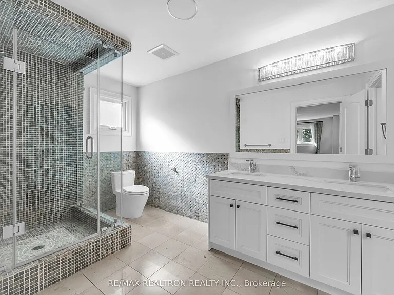 26 Liebeck Cres — Photo 15