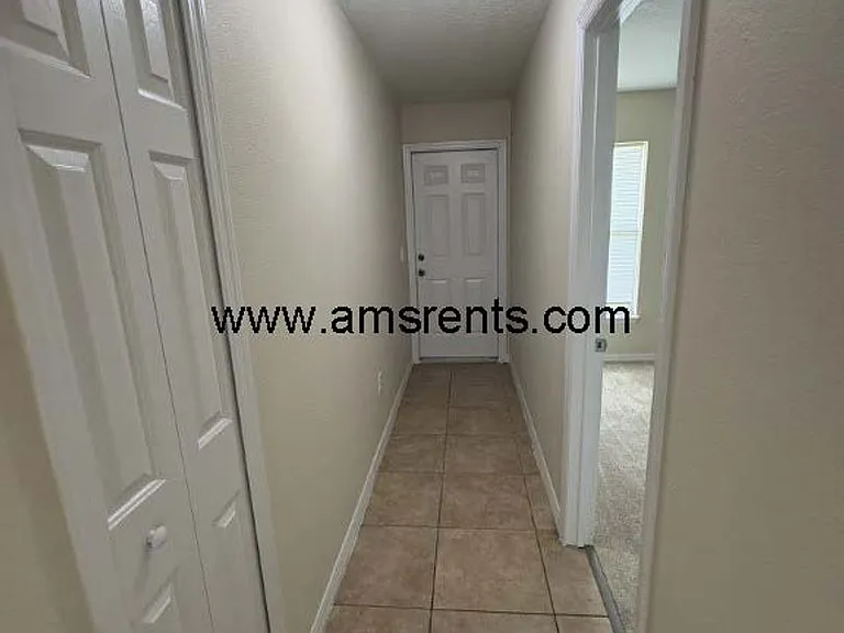 539 Albatross Dr — Photo 17