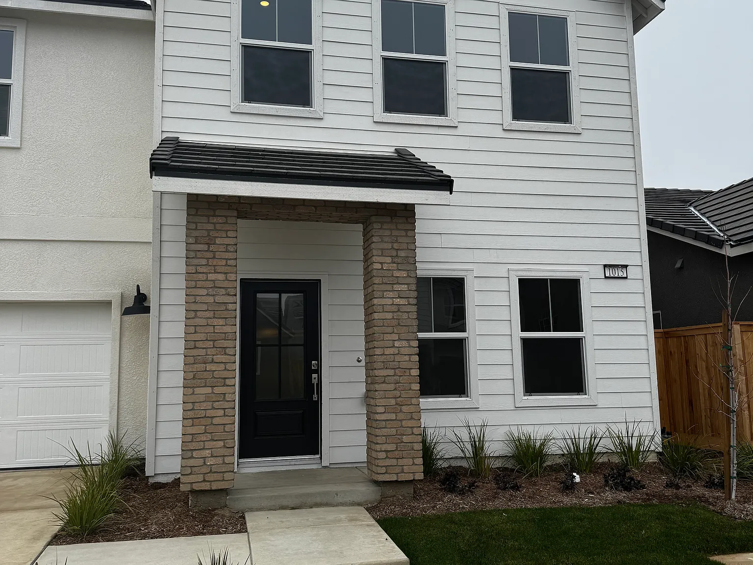 1015 Plum Tree Ave — Photo 2