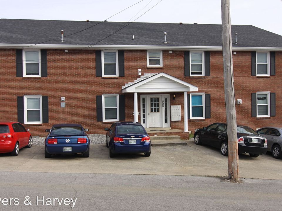 2nd image of 526 Main St APT 1