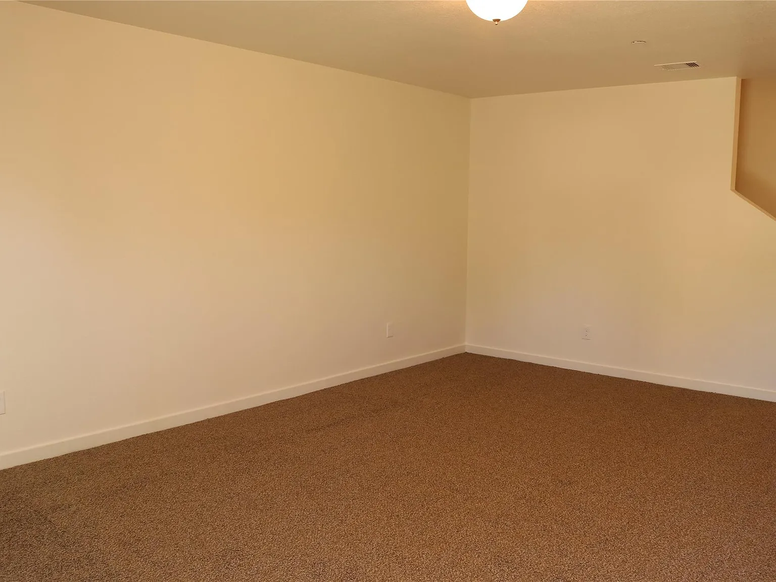 3 bed, 2.5 bath, 1772 sqft, $1,770 — Photo 4