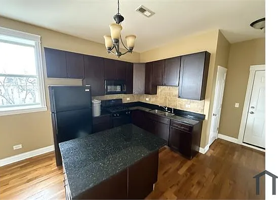 2 bed, $1,750 — Photo 2