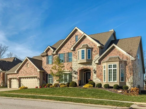 225 Toussaint Landing Dr, Dardenne Prairie, MO 63368