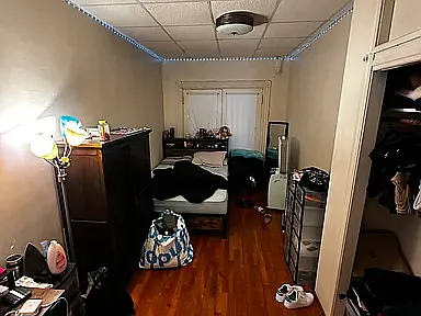 3 bed, 9999 sqft, $4,800 — Photo 4