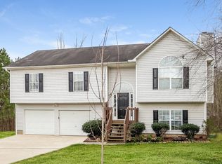 5697 Newburn Ct, Powder Springs, GA 30127