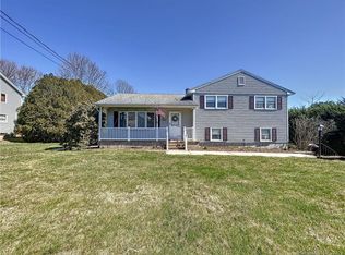 54 Castle View Dr, Chester, CT 06412