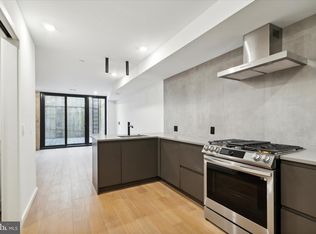 1431 Fitzwater St #1, Philadelphia, PA 19146