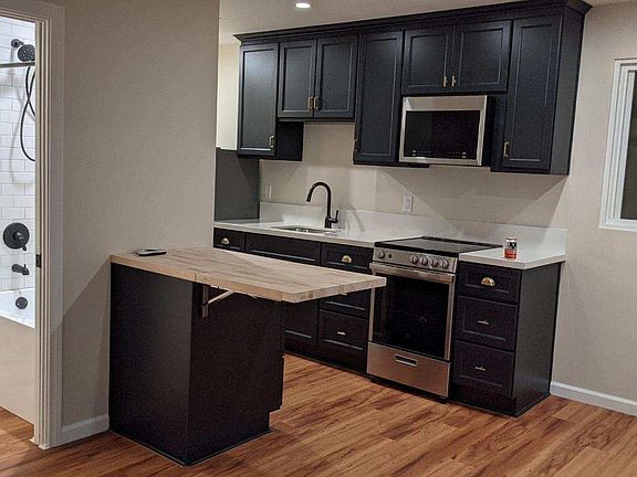 3rd image of 2523 Myrtle Ave