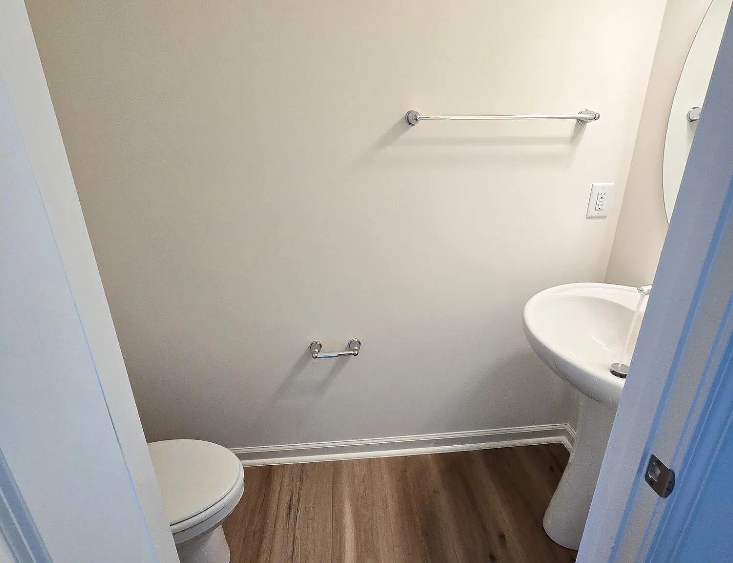 3 bed, 2.5 bath, $1,995 — Photo 4