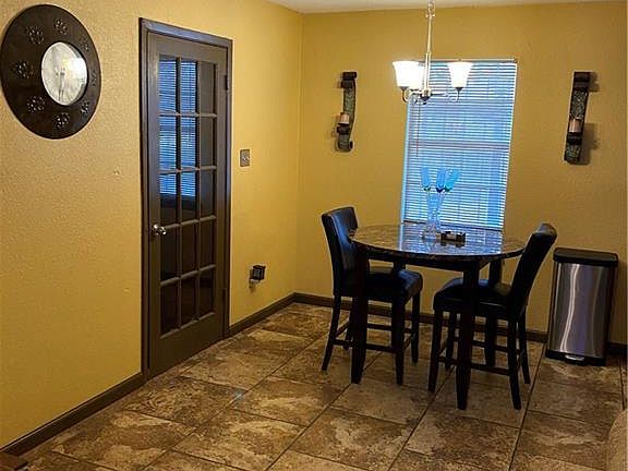 3rd image of 2040 King Cole Dr