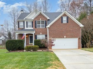1005 Scotsburg Trl, Hillsborough, NC 27278