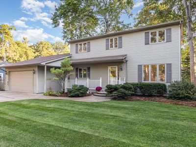 1719 Lyka St, Commerce Township, MI, 48382