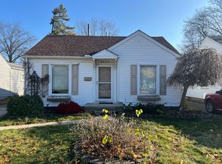 4425 Carnegie St, Wayne, MI 48184