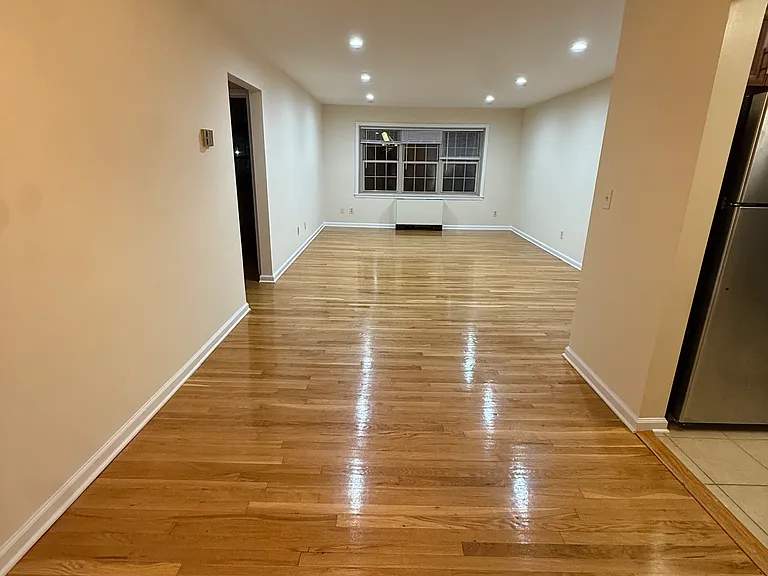 Mountain Ave — Photo 11