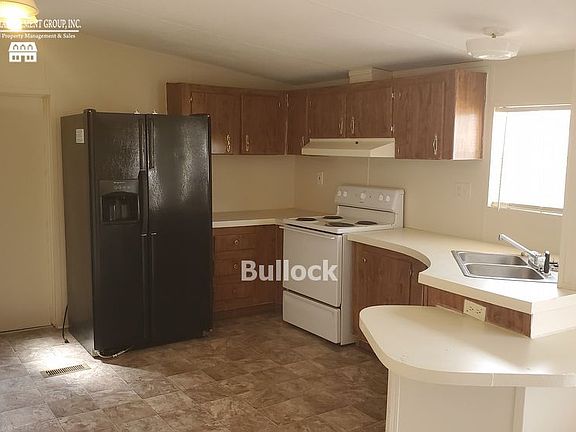 2nd image of 4222 Holcomb Cir
