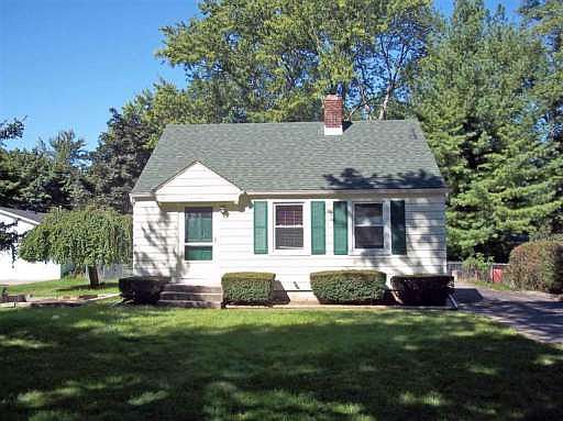 1st image of 2658 Maplewood Ave